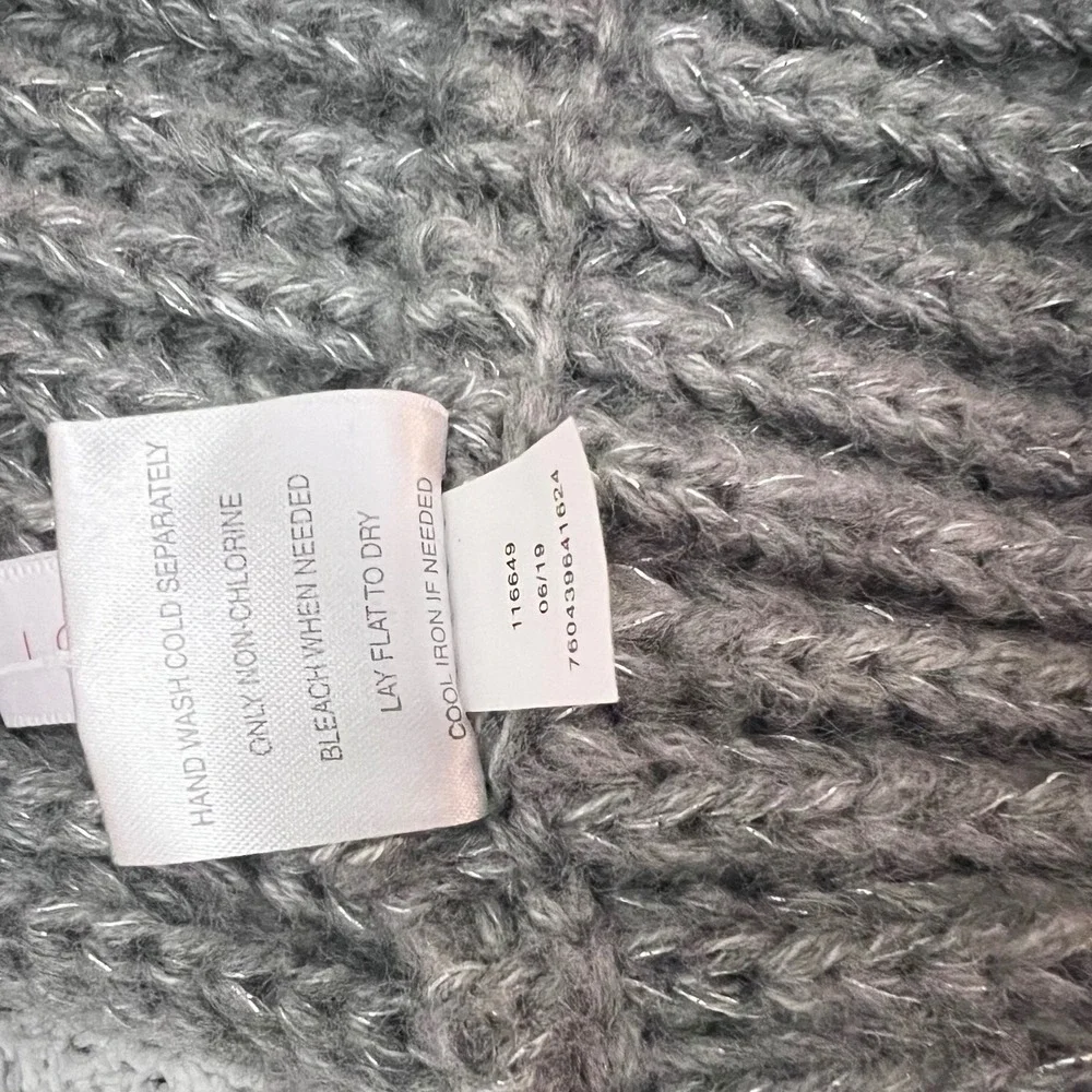 NWT Lauren Conrad women Knit Infinity Scarf Loop Gray Silver Metallic minimalist